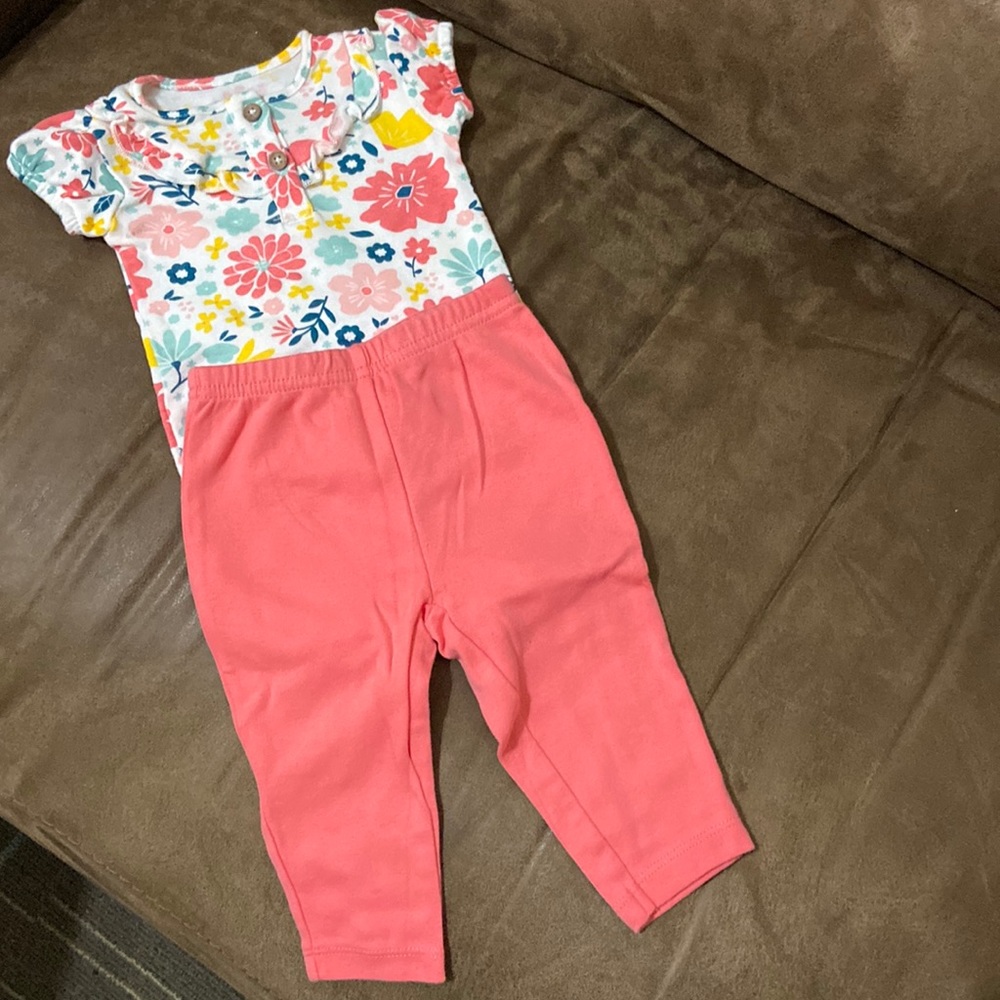 Carters 2 piece set; 3-6M